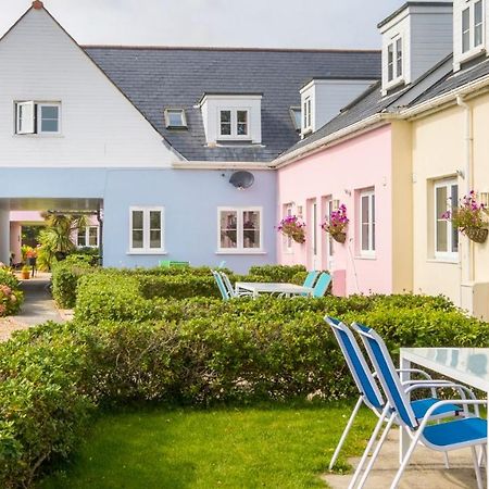 Ellingham Self-Catering Cottages Saint Peter Port Bagian luar foto