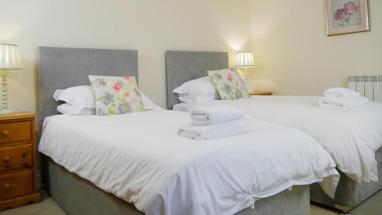 Ellingham Self-Catering Cottages Saint Peter Port Bagian luar foto