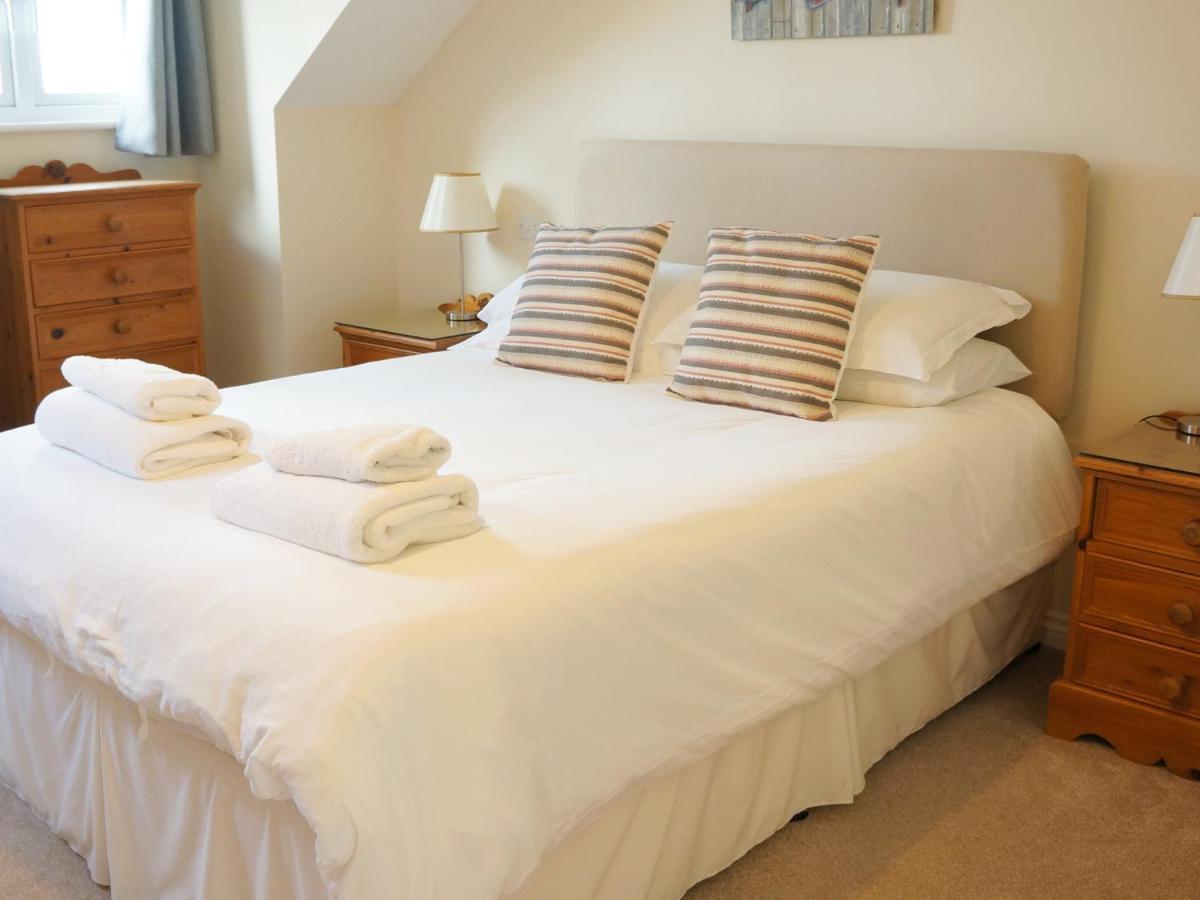 Ellingham Self-Catering Cottages Saint Peter Port Bagian luar foto