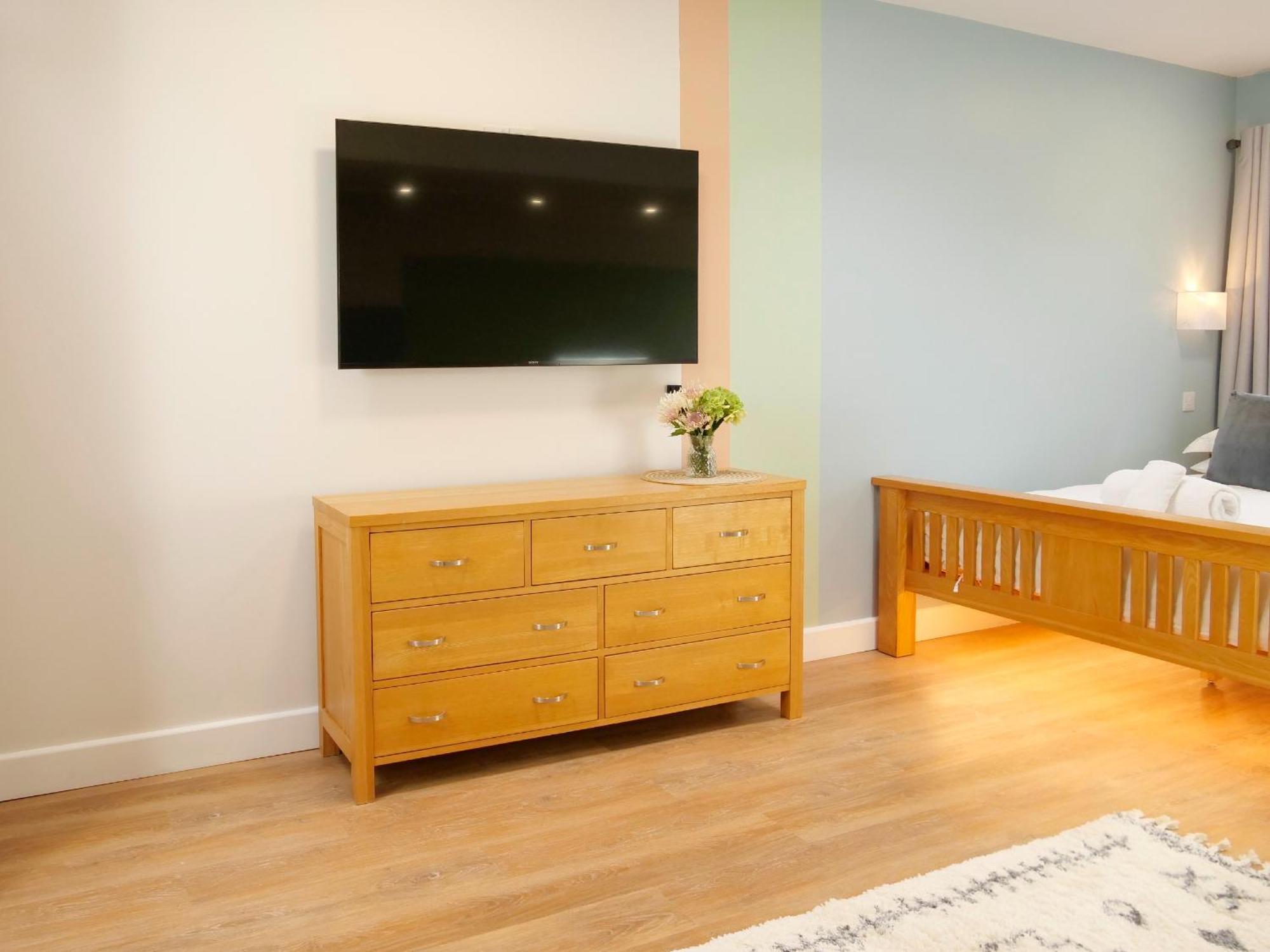 Ellingham Self-Catering Cottages Saint Peter Port Ruang foto