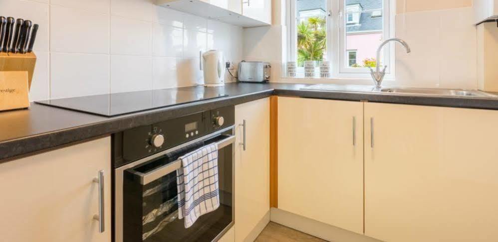 Ellingham Self-Catering Cottages Saint Peter Port Bagian luar foto